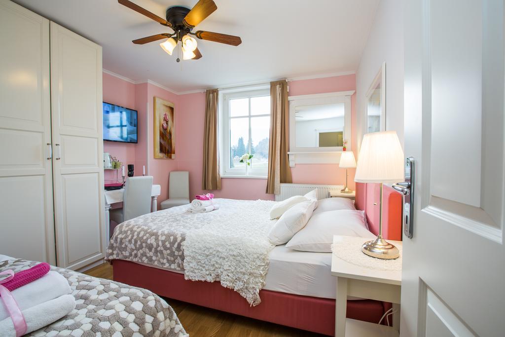 Carman House 3* Bled